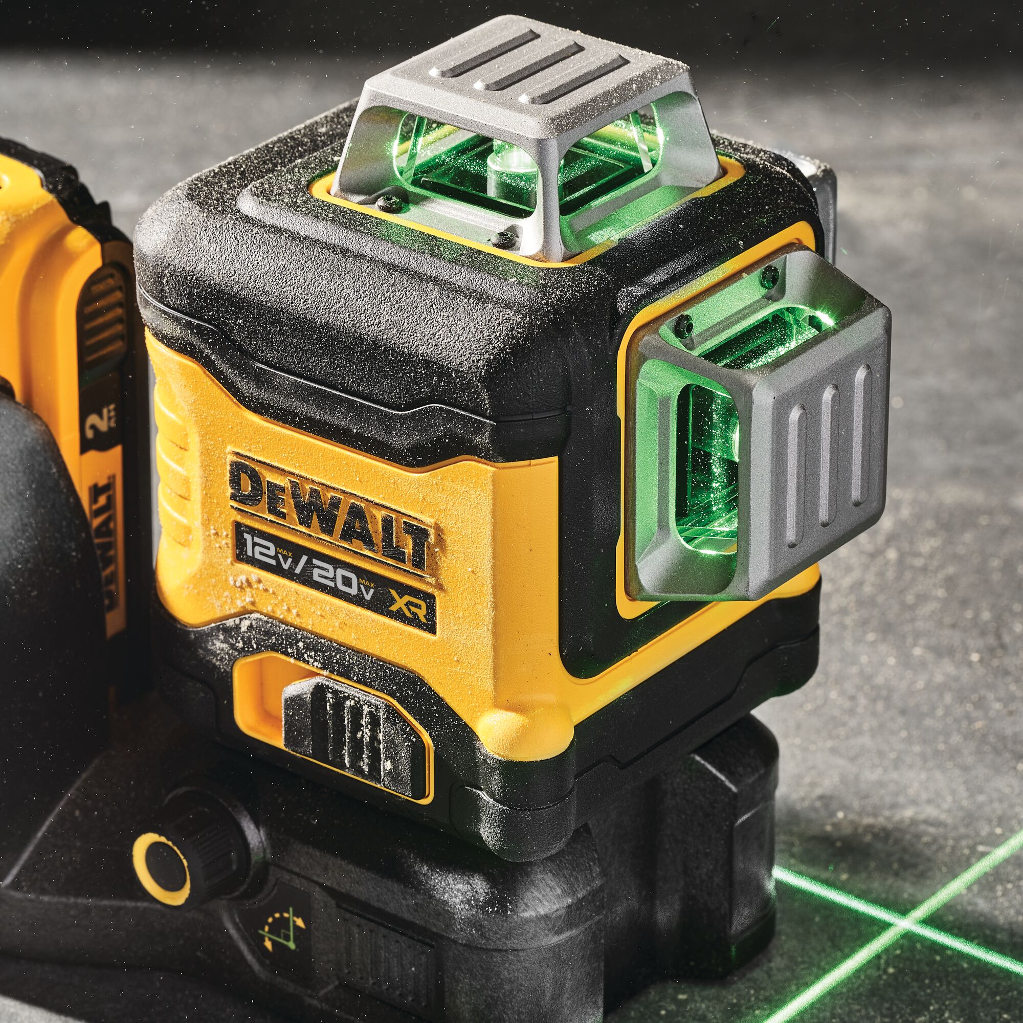 Nivel L ser de 3 L neas Cruzadas de 360 12 20V MAX DEWALT